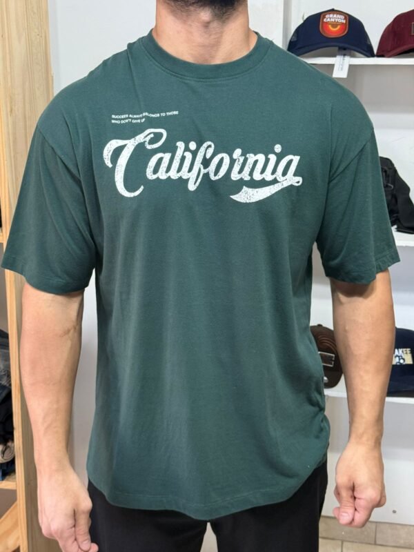 REMERA OVER CALIFORNIA