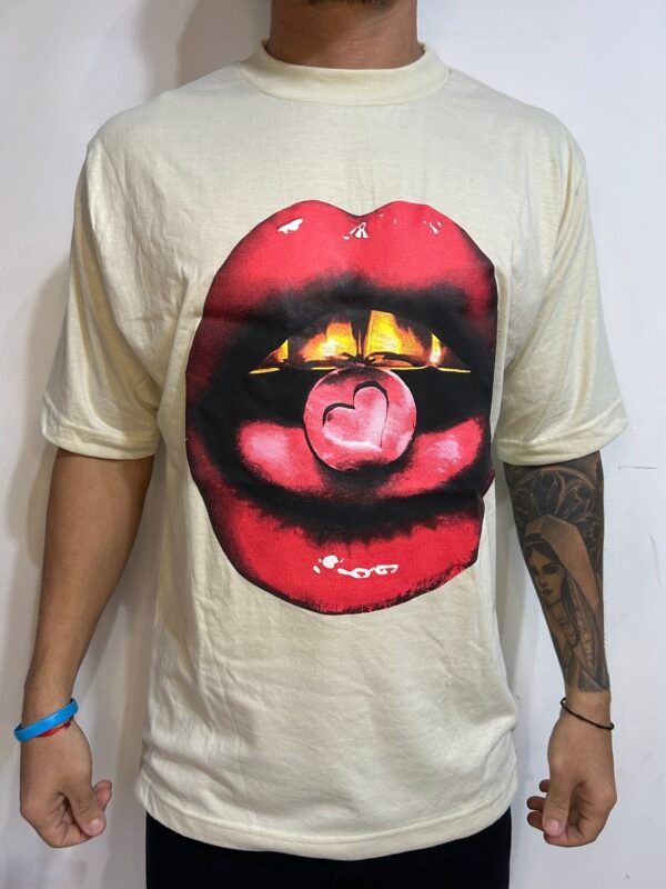 REMERA MOUTH
