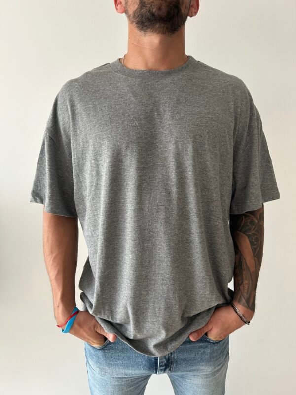 REMERA GREY