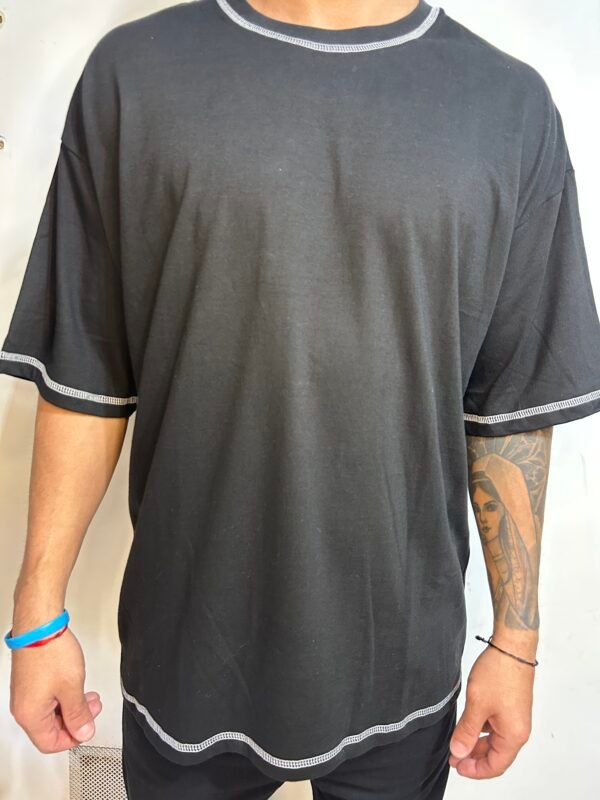 REMERA B&W