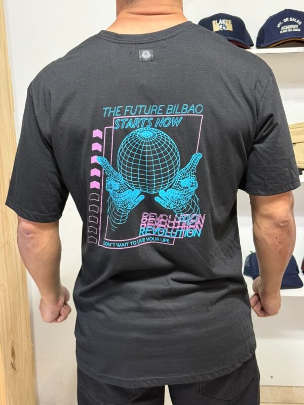 REMERA FUTURE - Imagen 2