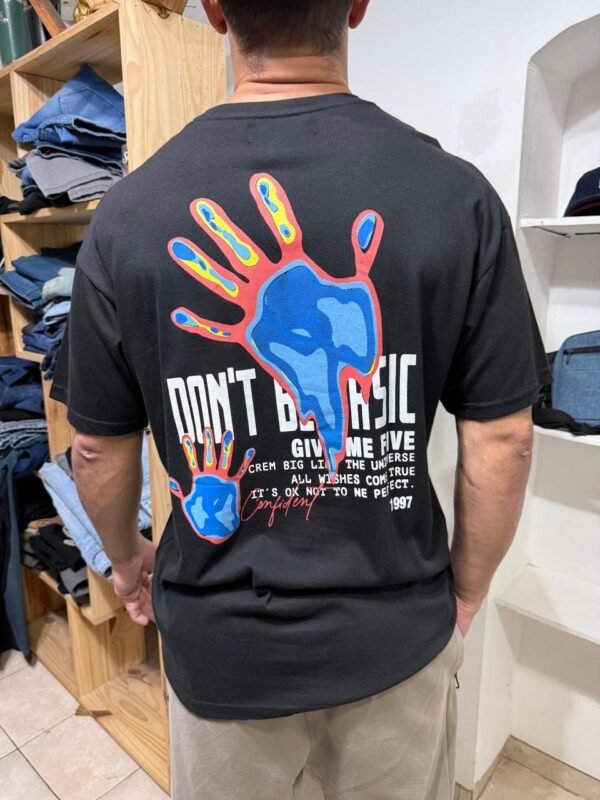 REMERA FIVE - Imagen 3