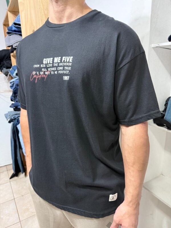 REMERA FIVE - Imagen 2